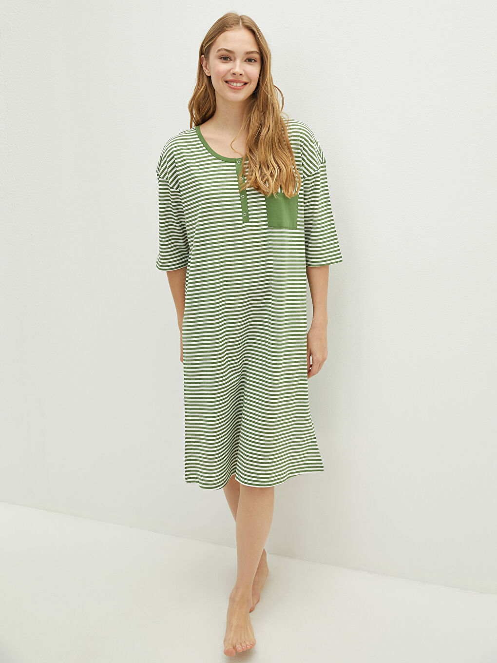Crew Neck Striped Pocket Detailed Cotton Nightgown