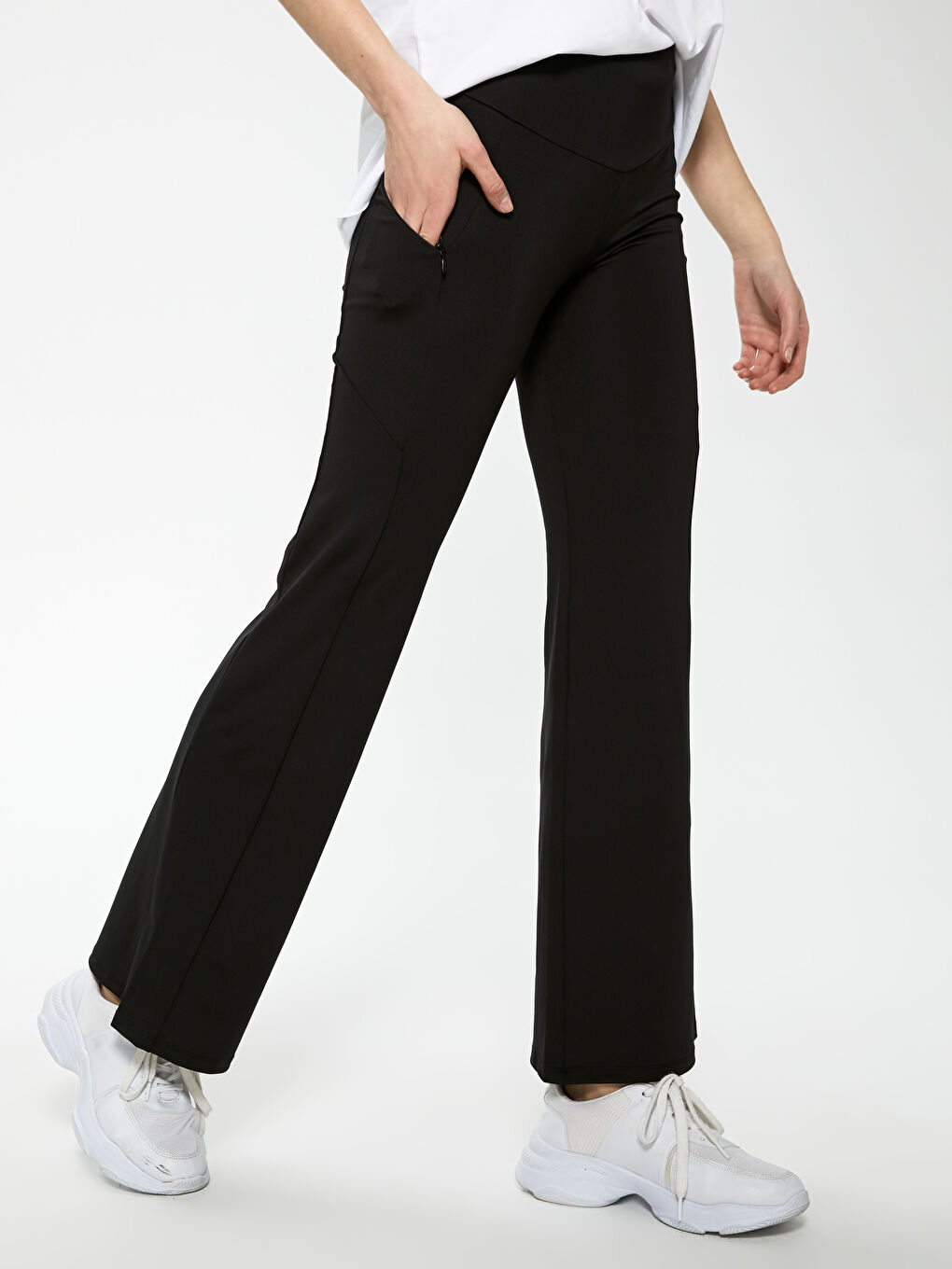 Elastic Waist Narrow Fit Wide Leg Women's Sports Tracksuit Bottom-3