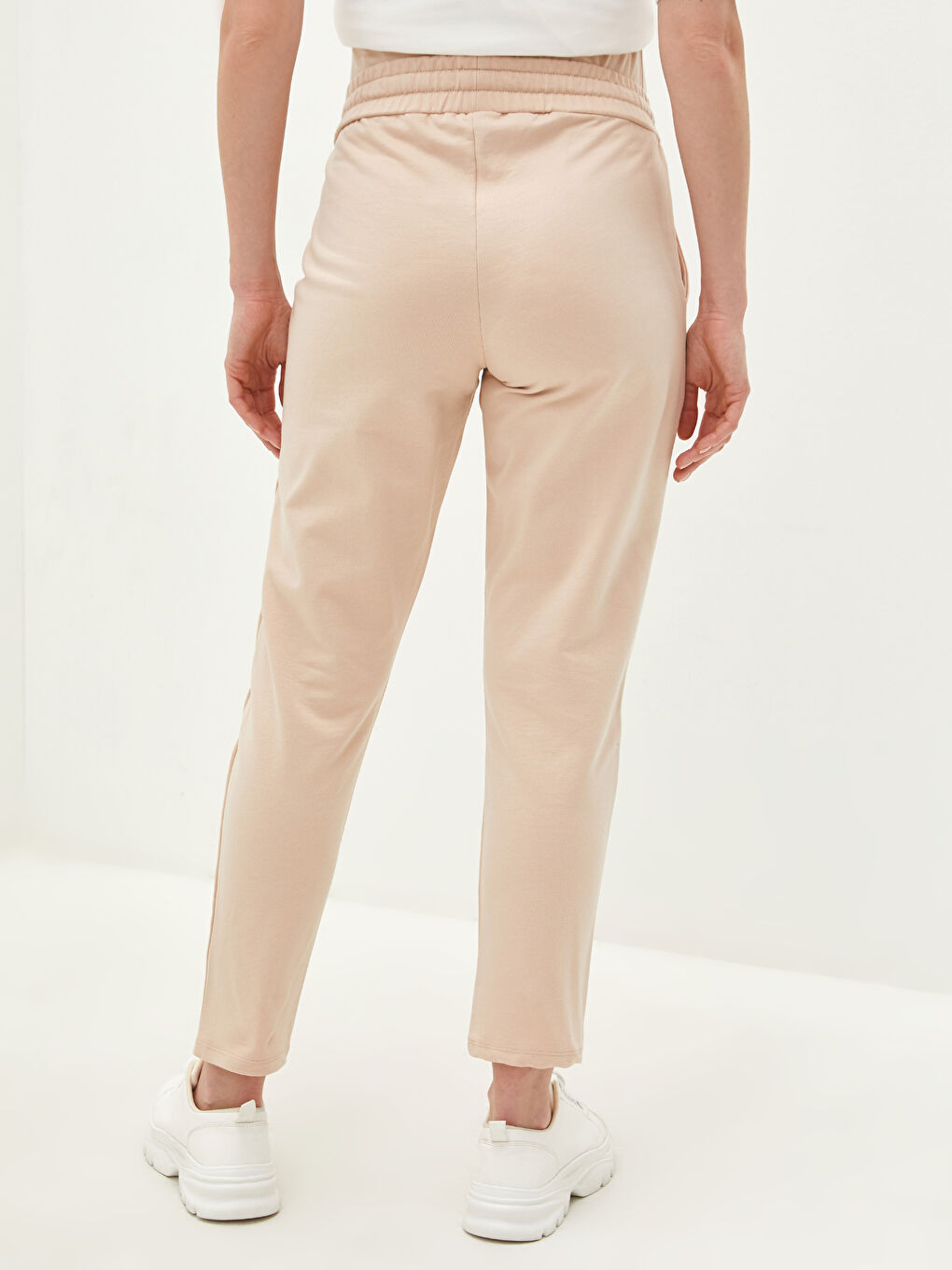 Žena BEŽ Trenirke-2