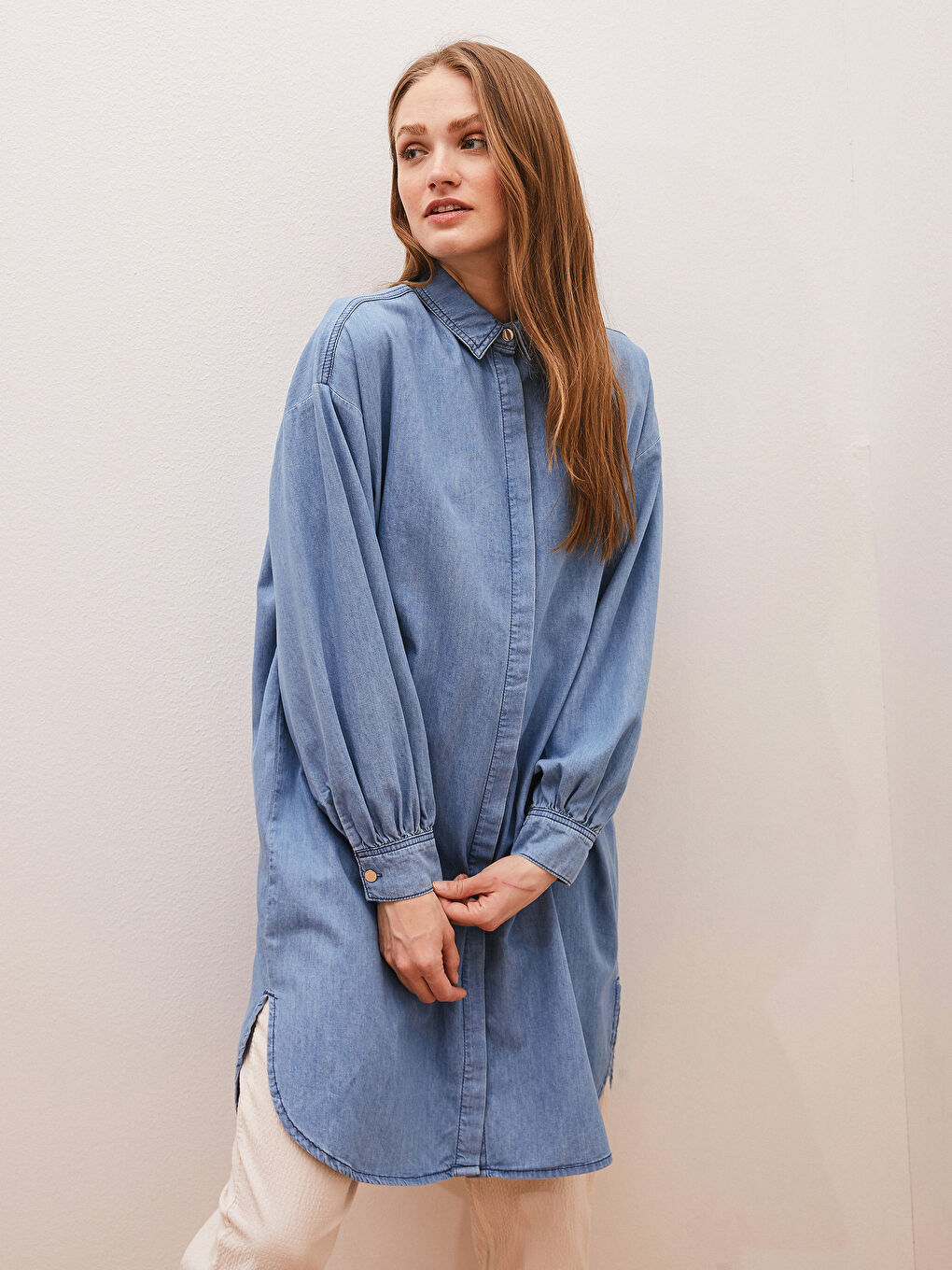 LCWAIKIKI Classic Collared Neck Plain Long Sleeve Women's Denim Tunic -S1GS11Z8-315