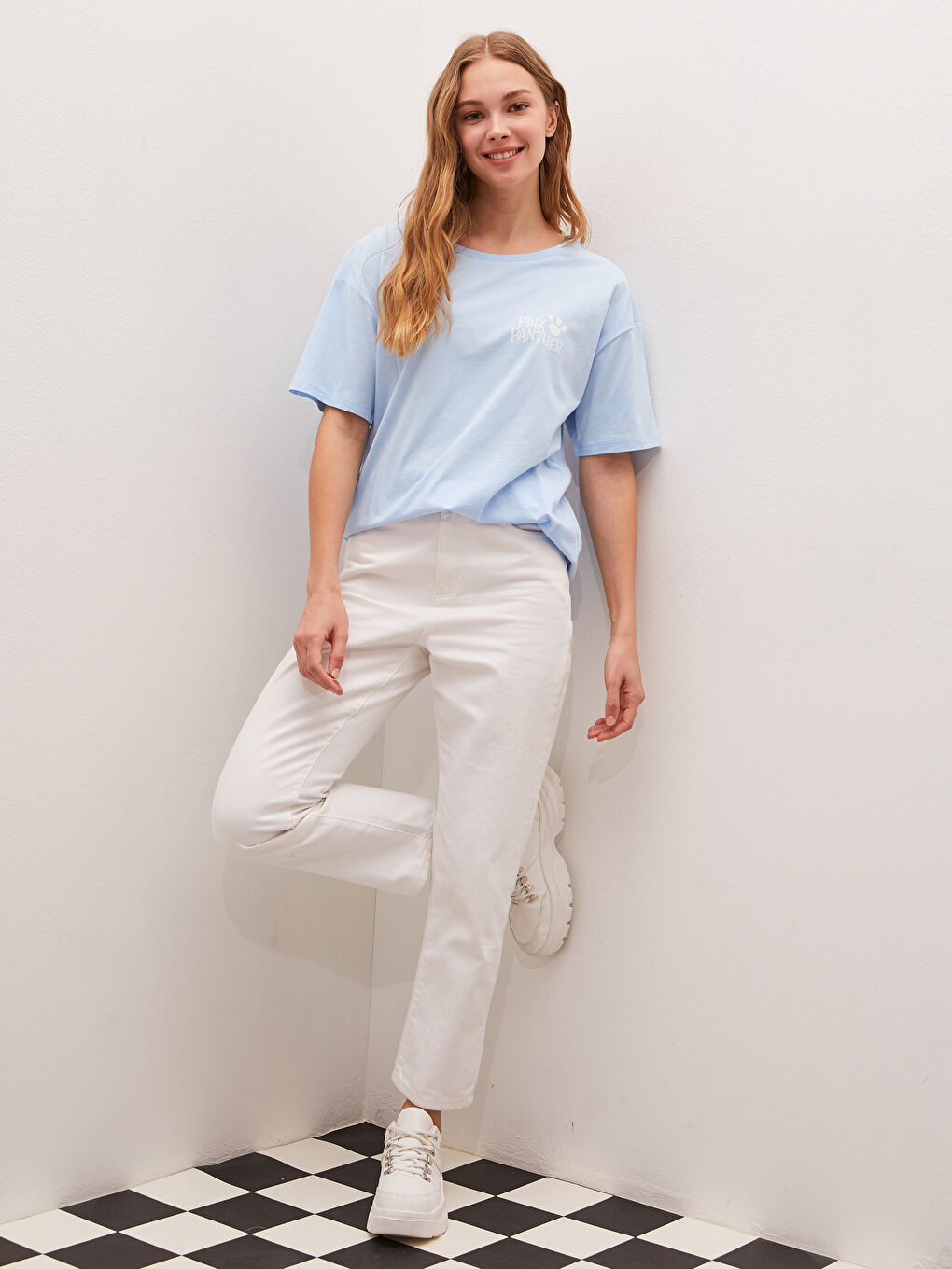 Lila Bisiklet Yaka Pembe Panter Baskılı Kısa Kollu Kadın Tişört-4