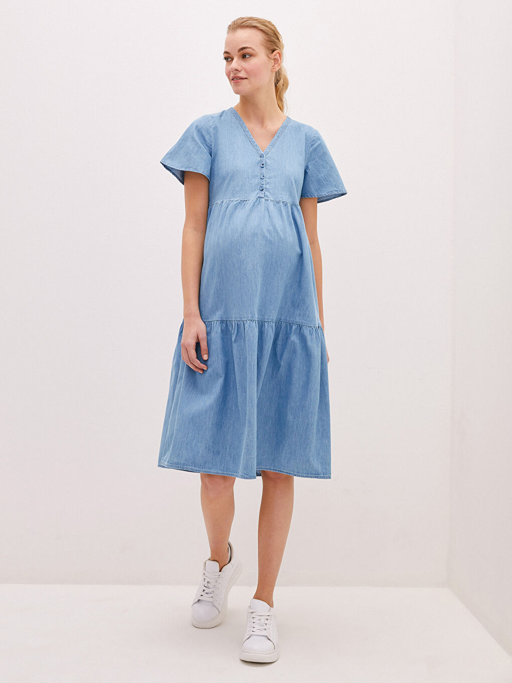LCWAIKIKI Maternity V-Neck Plain Short Sleeve Maternity Denim Dress -S1GU17Z8-507