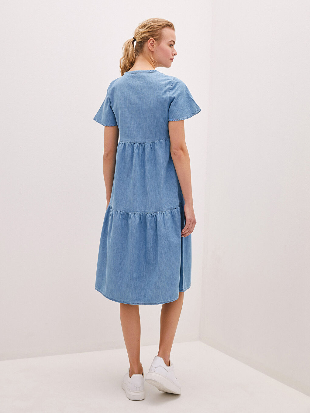LCWAIKIKI Maternity V-Neck Plain Short Sleeve Maternity Denim Dress -S1GU17Z8-507