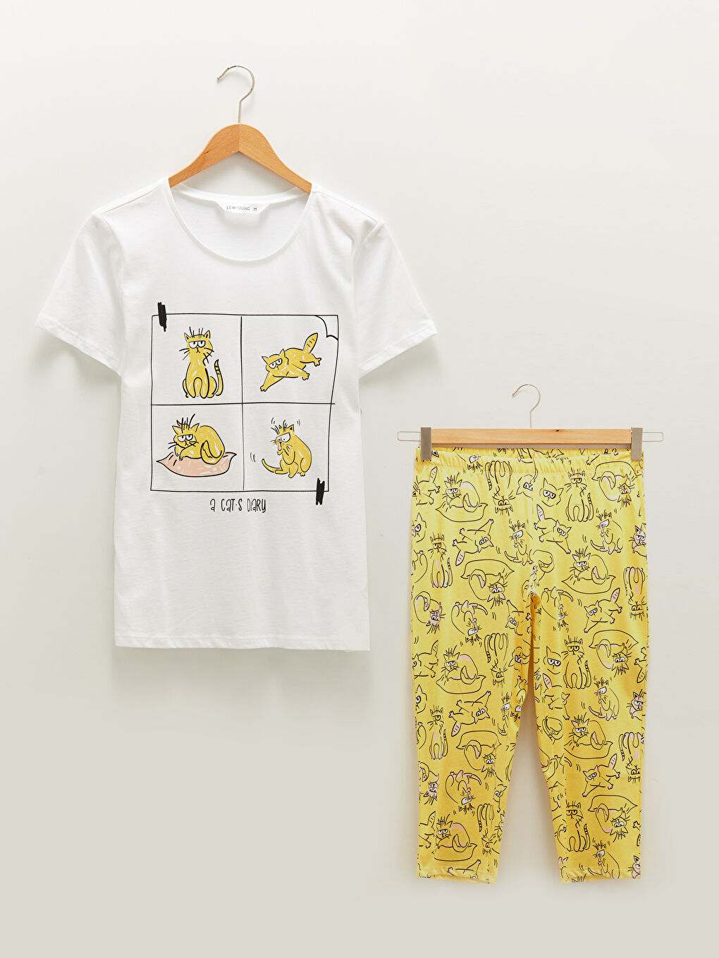 Beyaz Bisiklet Yaka Baskılı Kısa Kollu Pamuklu Kadın Pijama Takımı-5