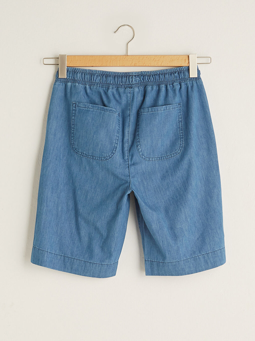 شورت جينز حوامل بجيوب وتفاصيل خصر مطاطي-7