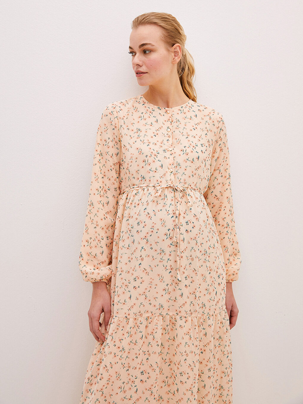 فستان حمل شيفون ياقة دائرية مُزهر كم طويل-2