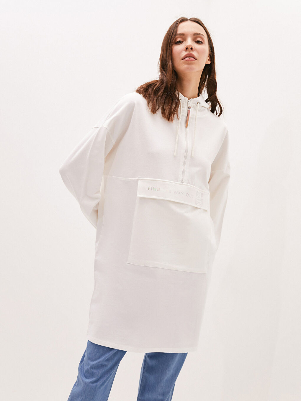 Ekru Kapüşon Yaka Baskılı Uzun Kollu Pamuklu Kadın Sweatshirt Tunik-1