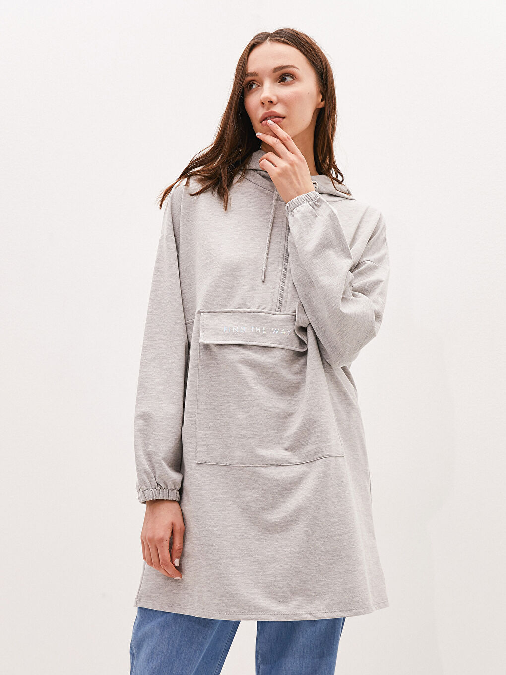 Gri Kapüşon Yaka Baskılı Uzun Kollu Pamuklu Kadın Sweatshirt Tunik-1