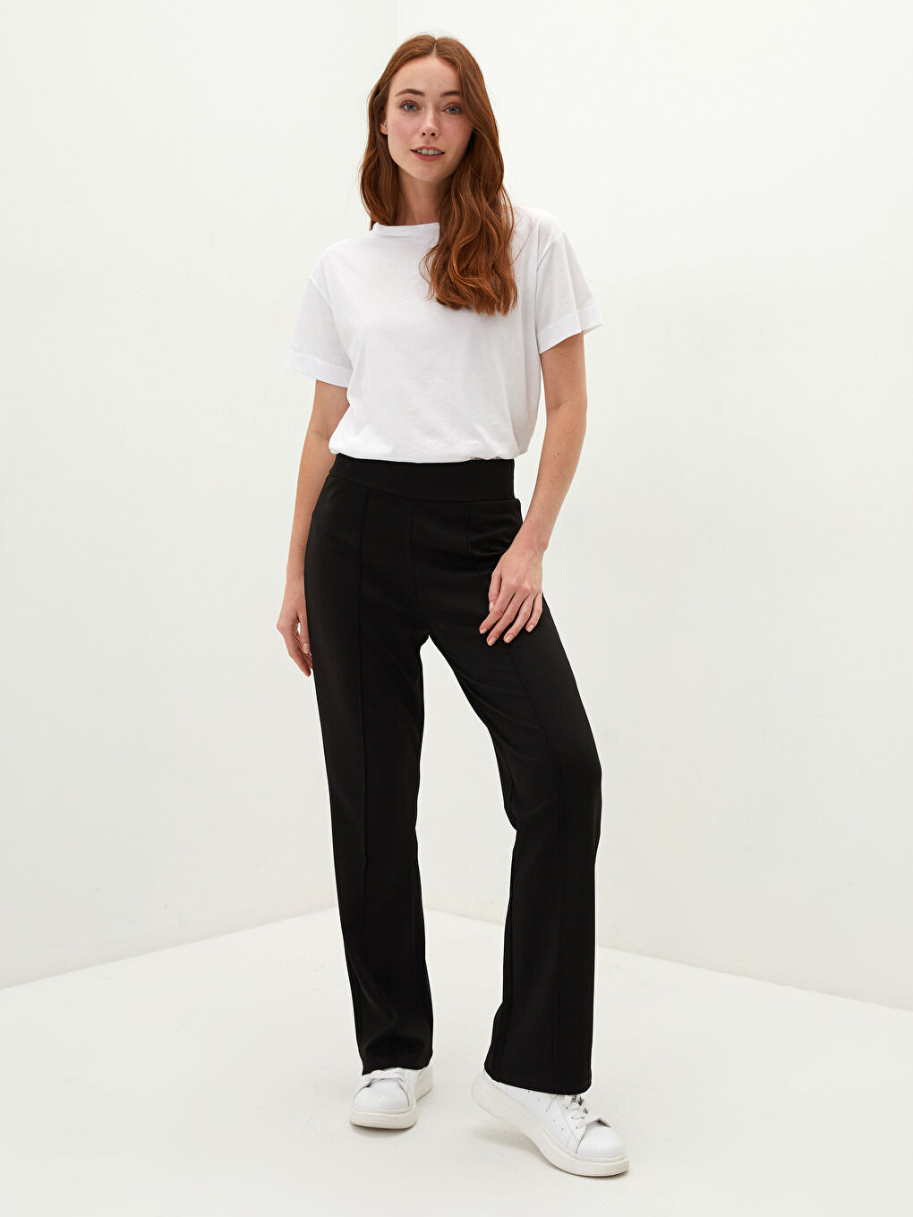 Siyah Beli Lastikli Kadın Eşofman Alt-4