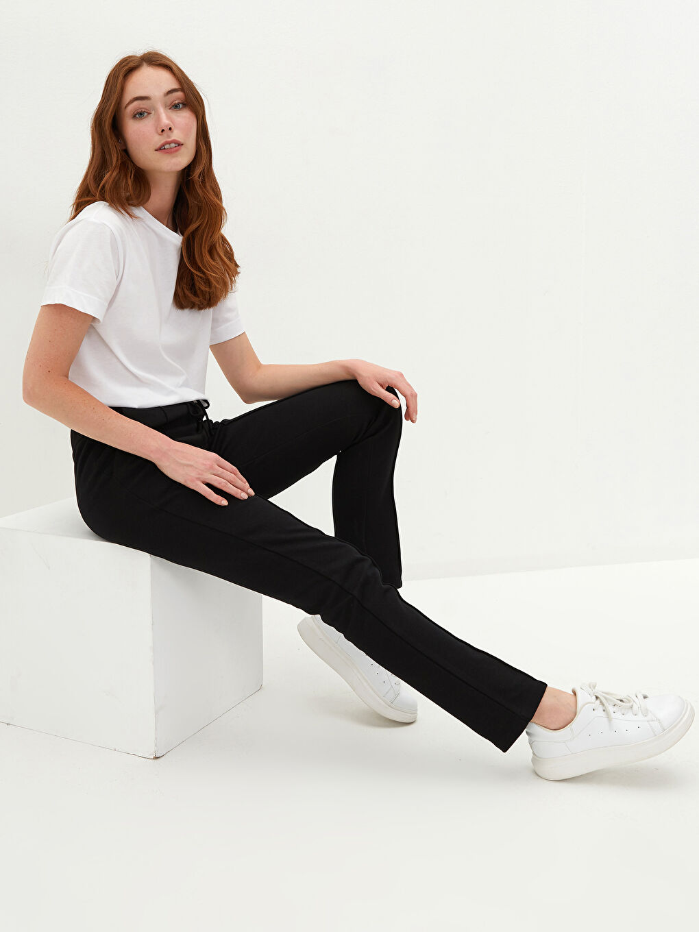 Siyah Beli Lastikli Kadın Eşofman Alt