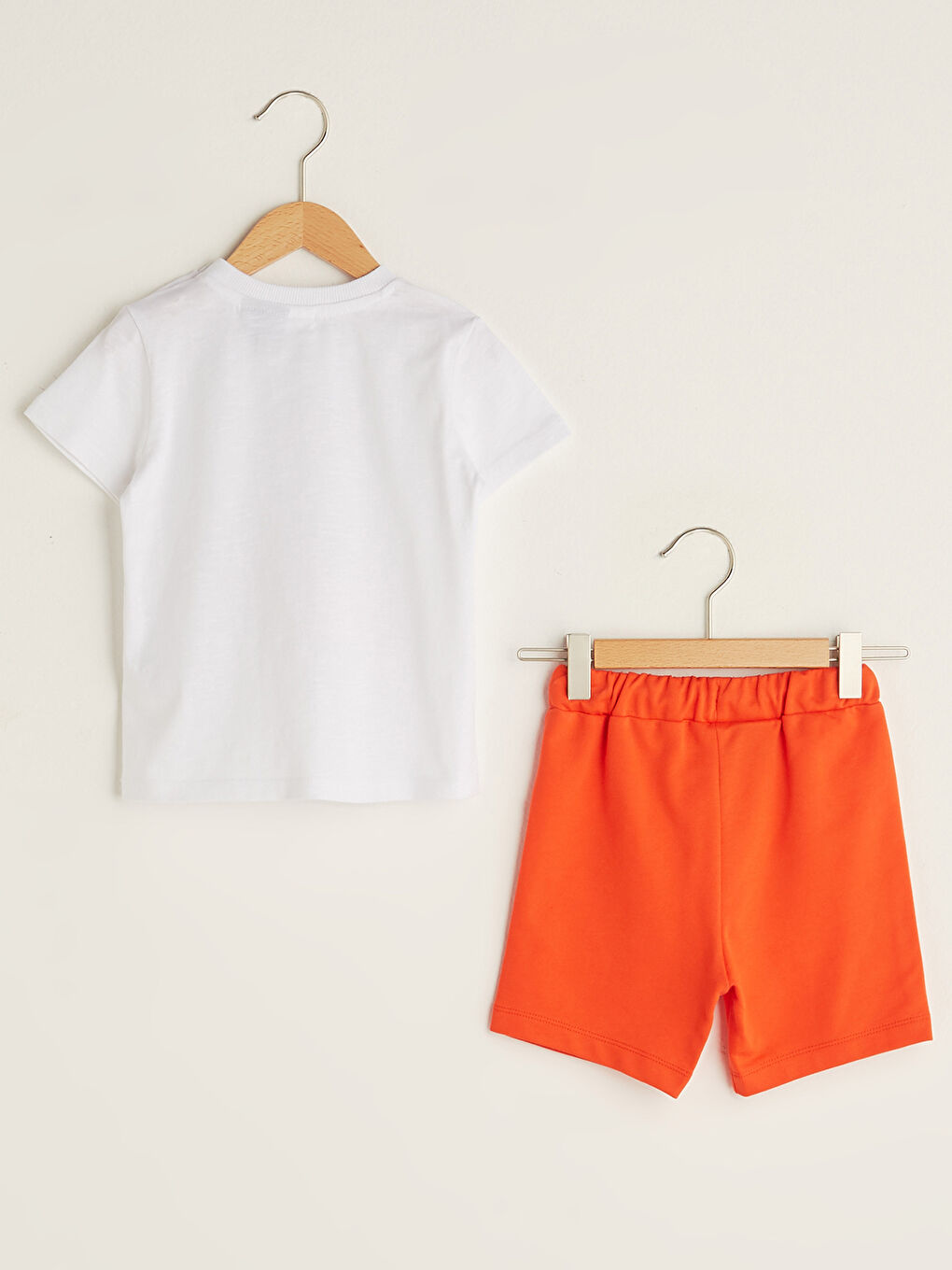 LCW baby Rundhalsausschnitt Kurzarm Autos Bedruckt Baby Jungen T-Shirt und Shorts 2-Teiliges Set -S1GV18Z1-E5X