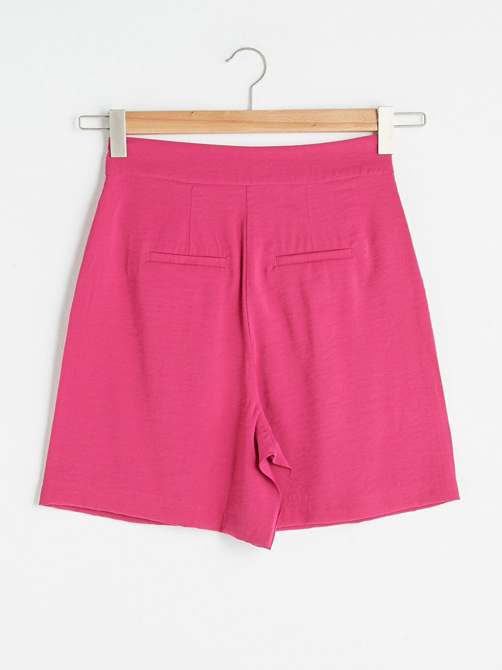 Fuşya Yüksek Bel Cep Detaylı Kadın Bermuda Şort-4