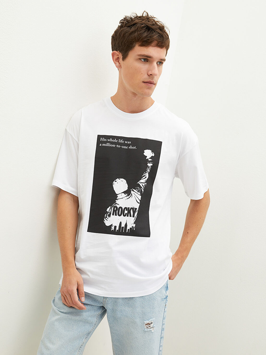 T-shirt pour Hommes en Jersey Imprimé Rocky à Col Rond et Manches Courtes-2