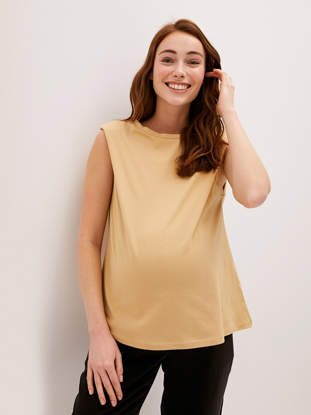 Bej Bisiklet Yaka Düz Kolsuz Pamuklu Hamile Tişört-5