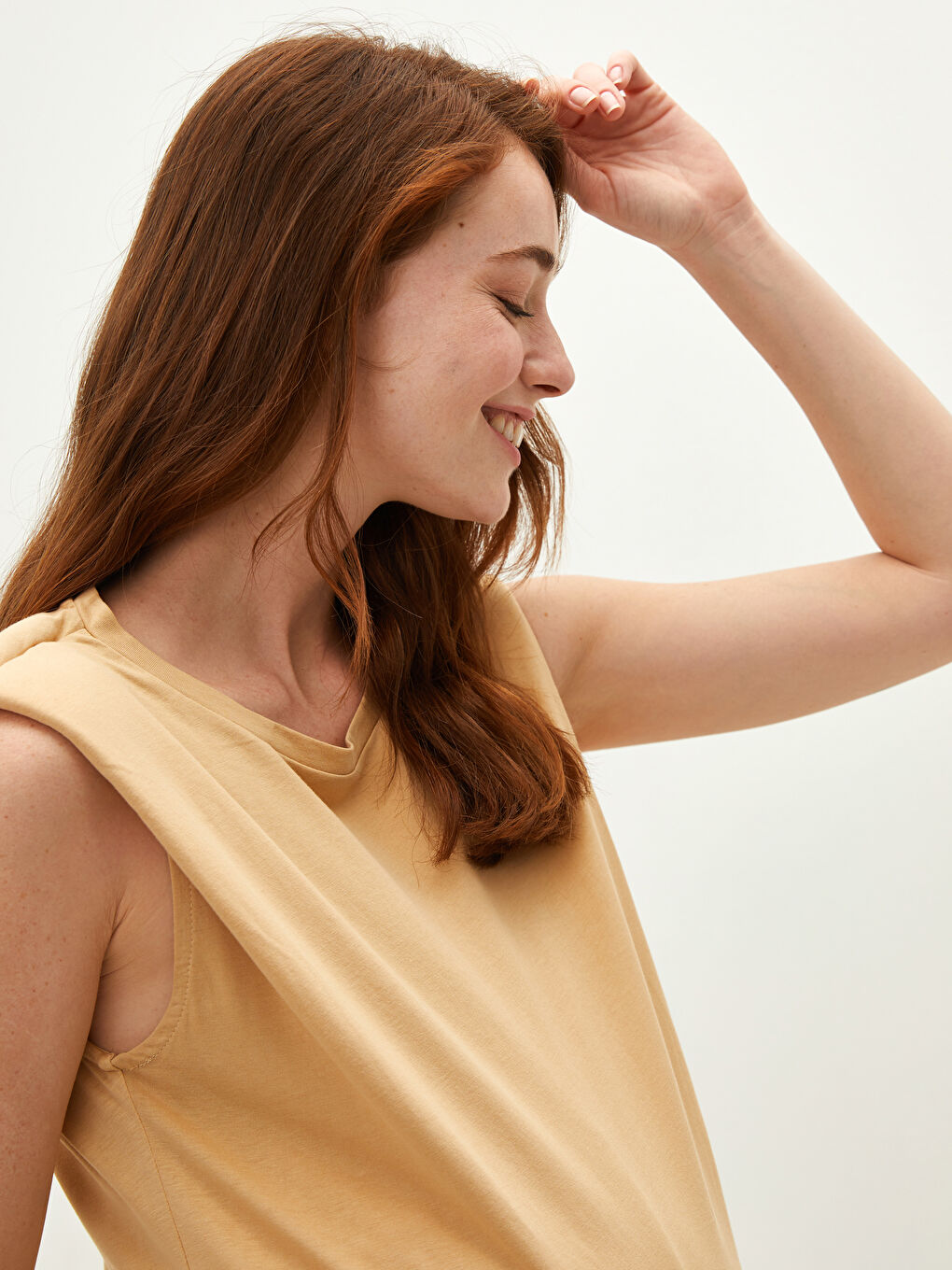 Bej Bisiklet Yaka Düz Kolsuz Pamuklu Hamile Tişört-3