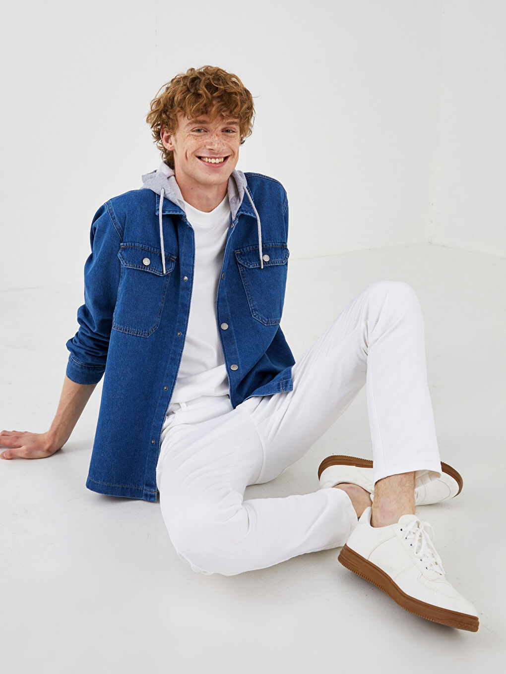 Beyaz Erkek Bağcıklı Spor Ayakkabı