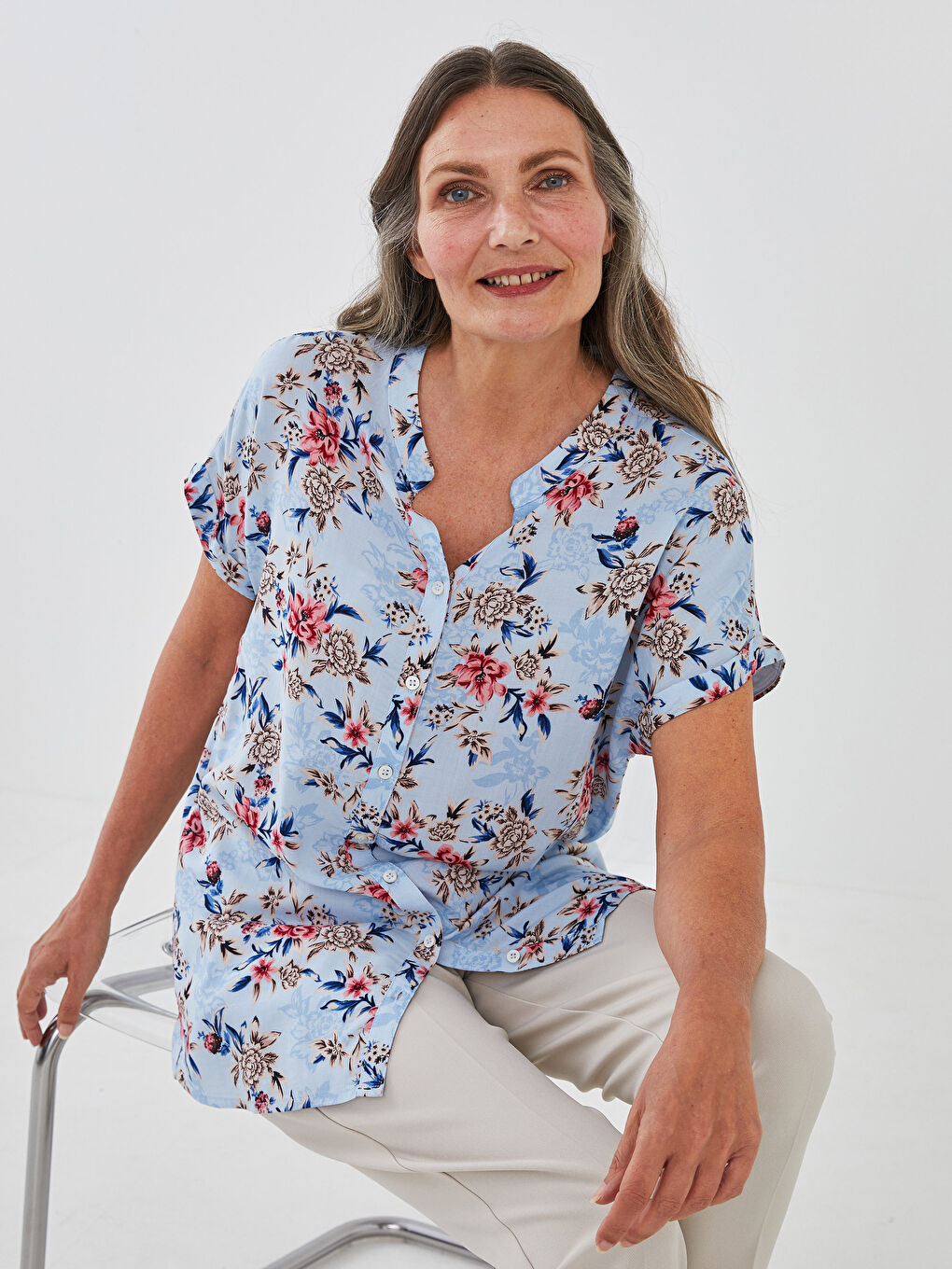 Turtle Neck Floral Printed Short Sleeve Viscose Women Shirt-4