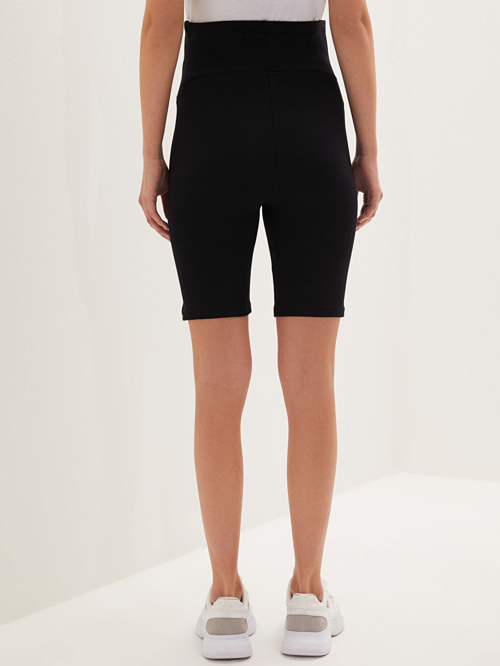 Regular Maternity Shorts Tights with Over-bump Waistband-3