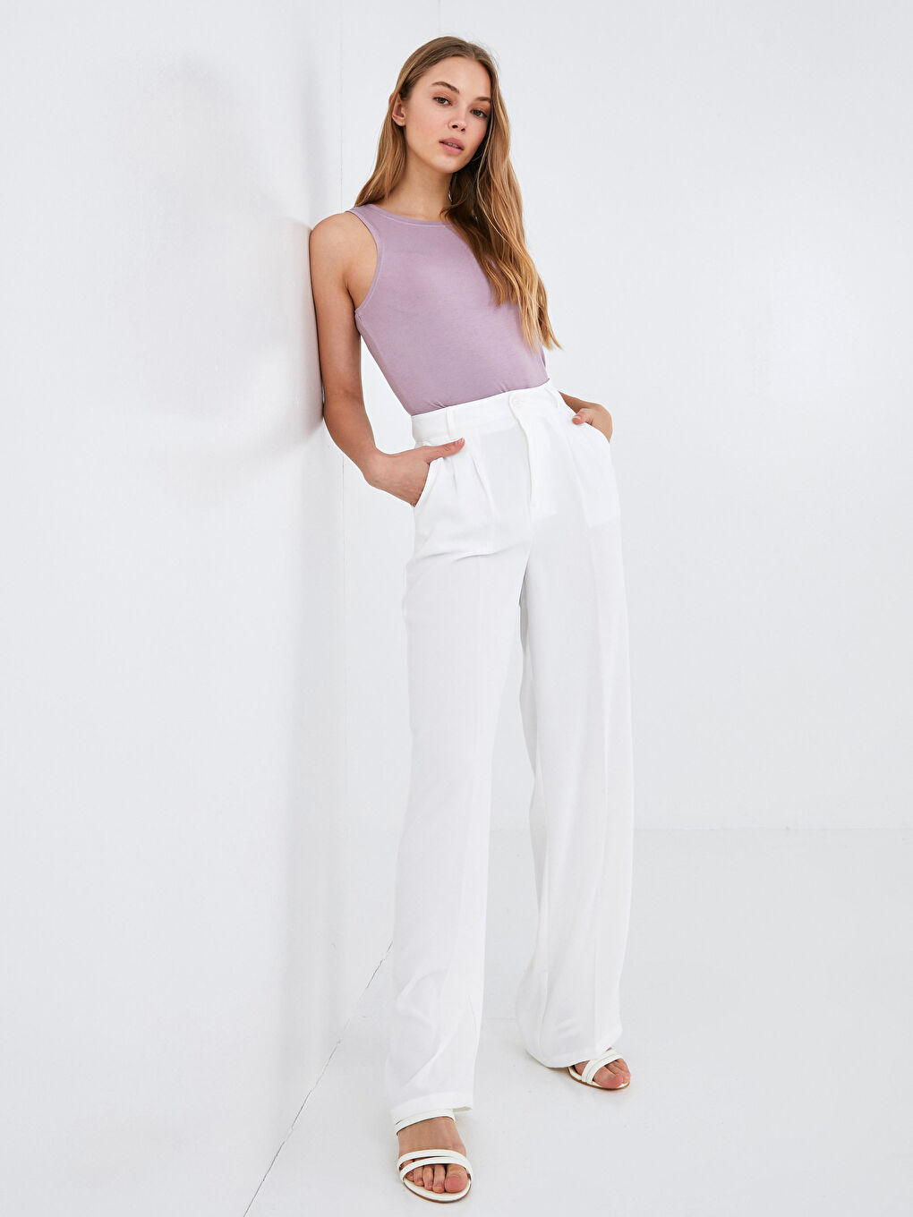 Wide Fit Pocket Detailed Wide Leg Gabardine Fabric Women's Trousers-5