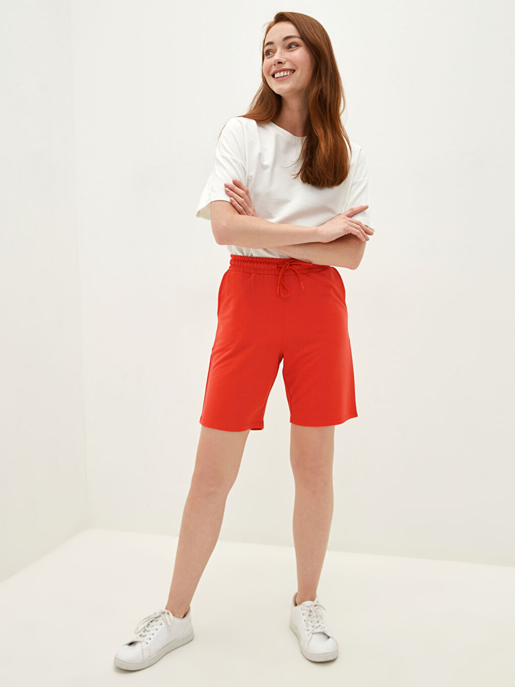 Women's Elastic Waist Pocket Detailed Shorts