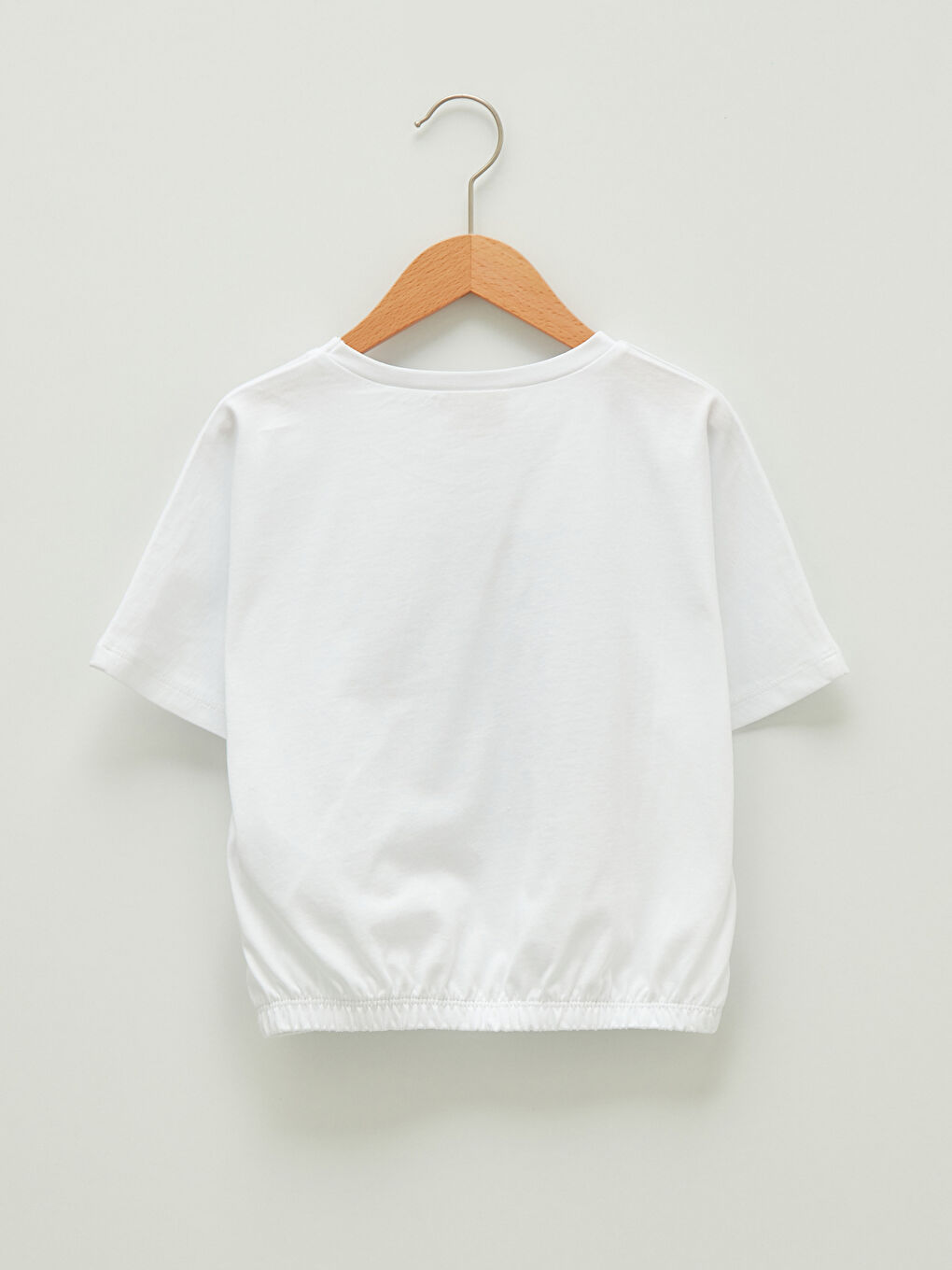 تيشيرت بنات كم قصير مطبوع سمايلي وورلد بياقة دائرية-1