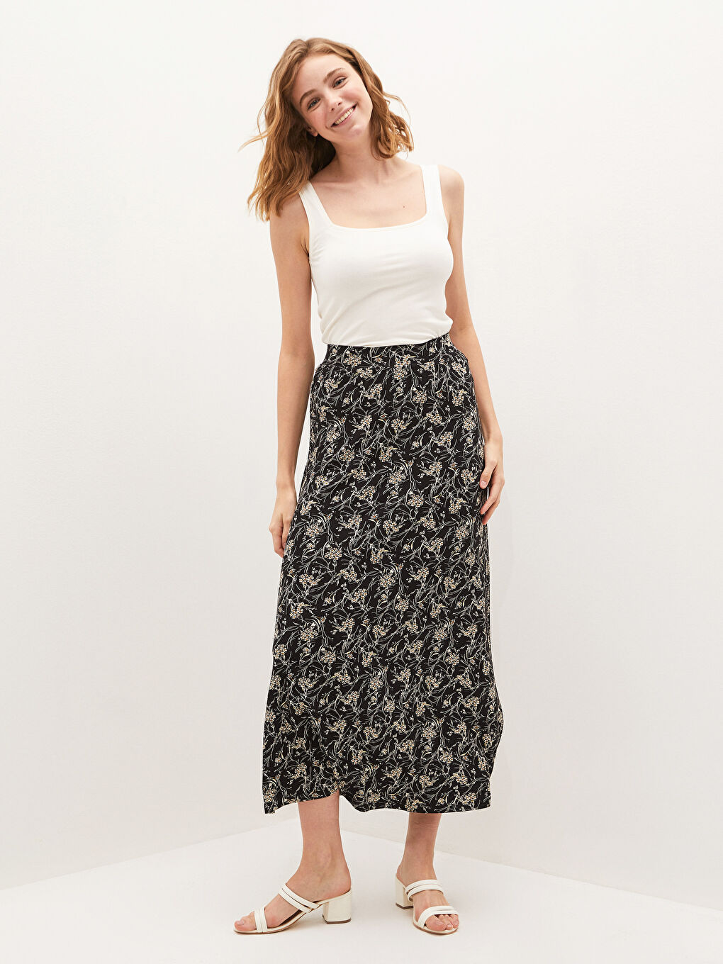 Siyah Beli Lastikli Desenli A Kesim Kadın Etek-1