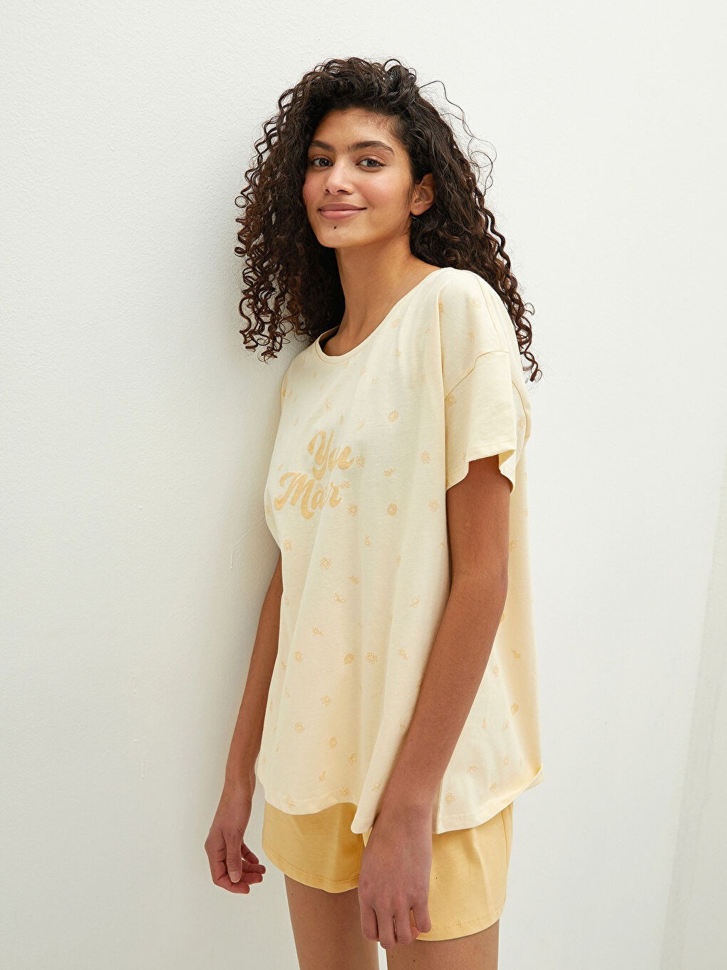 Sarı Bisiklet Yaka Doğal Boya İle Boyanmış Pamuklu Kadın Şortlu Pijama Takımı-2