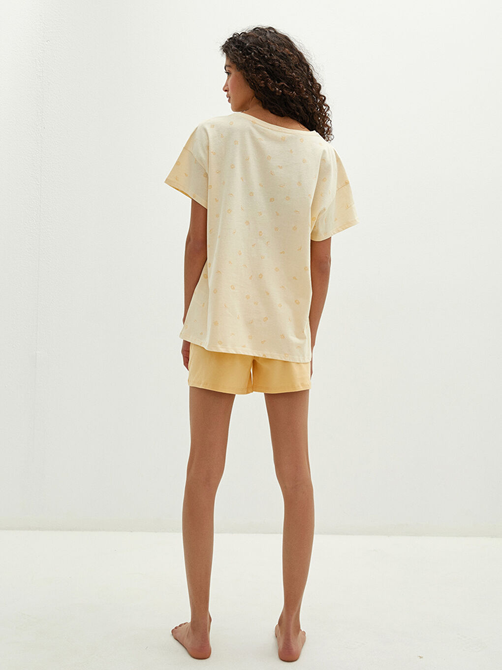 Sarı Bisiklet Yaka Doğal Boya İle Boyanmış Pamuklu Kadın Şortlu Pijama Takımı-5