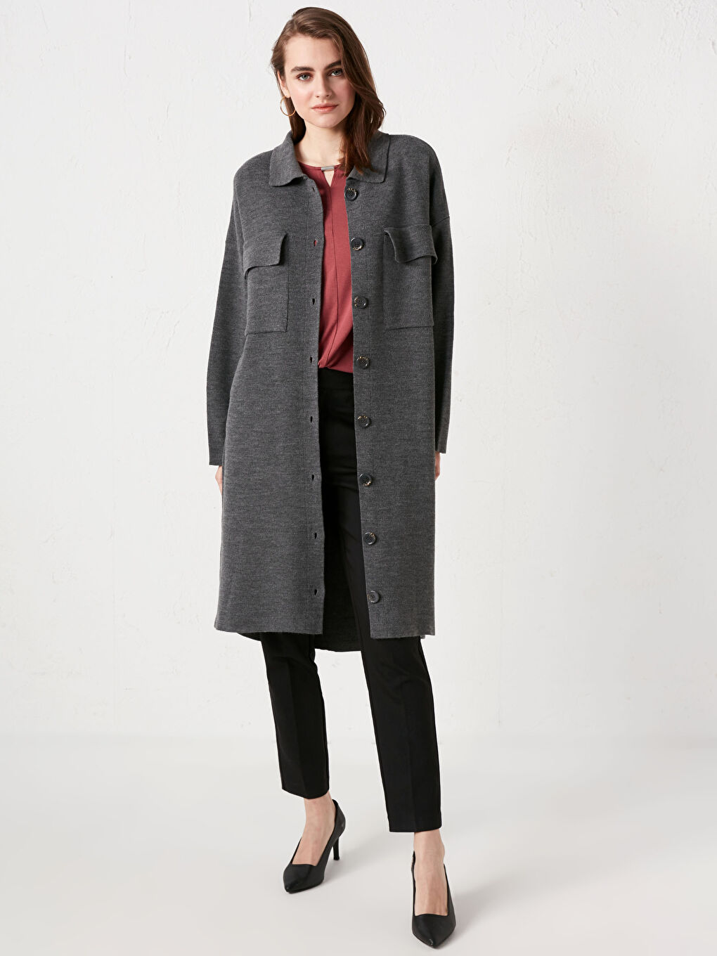 Antrasit Gömlek Yaka Cep Detaylı Uzun Kollu Kadın Triko Hırka-2