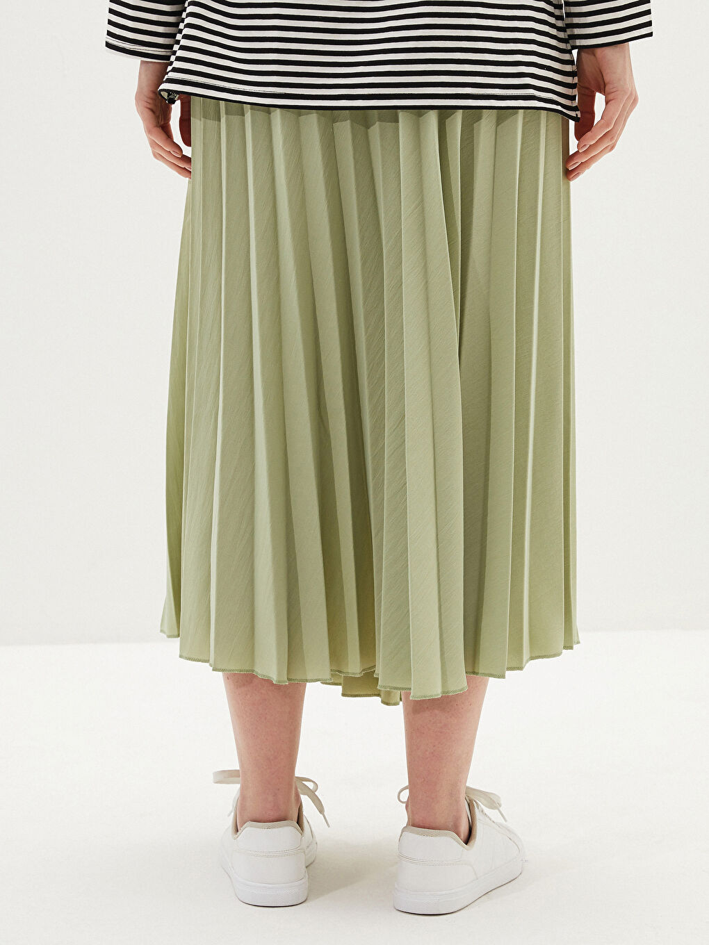 Elastic Waist Medina Silk Fabric Women's Pleated Skirt-5