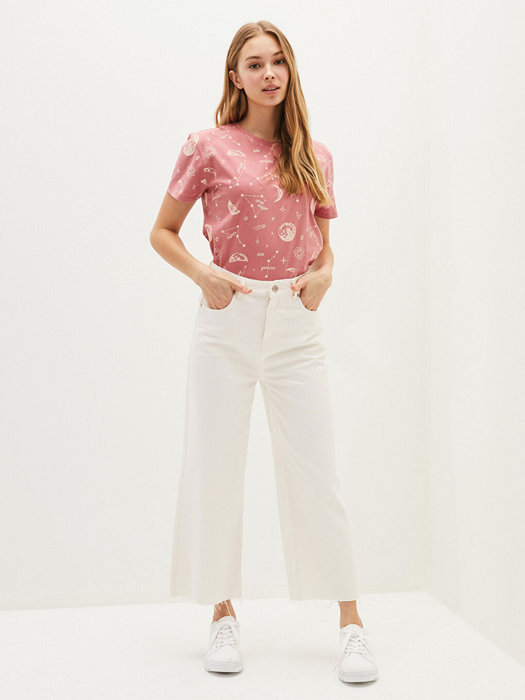 Pembe Bisiklet Yaka Baskılı Kısa Kollu Pamuklu Kadın Tişört-4