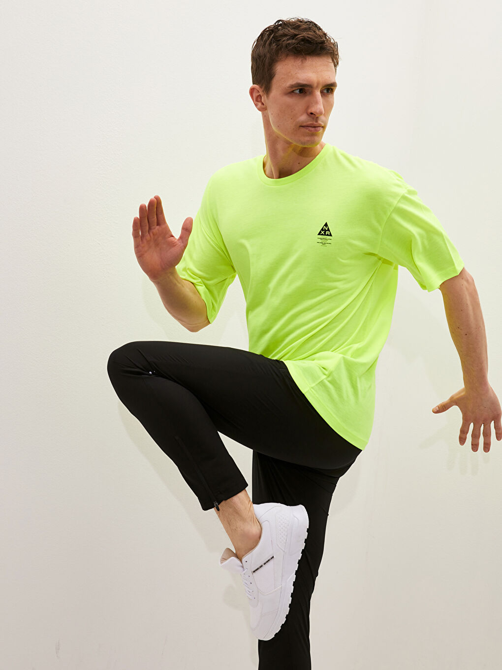 Sarı Bisiklet Yaka Kısa Kollu Aktif Spor Erkek Tişört-2