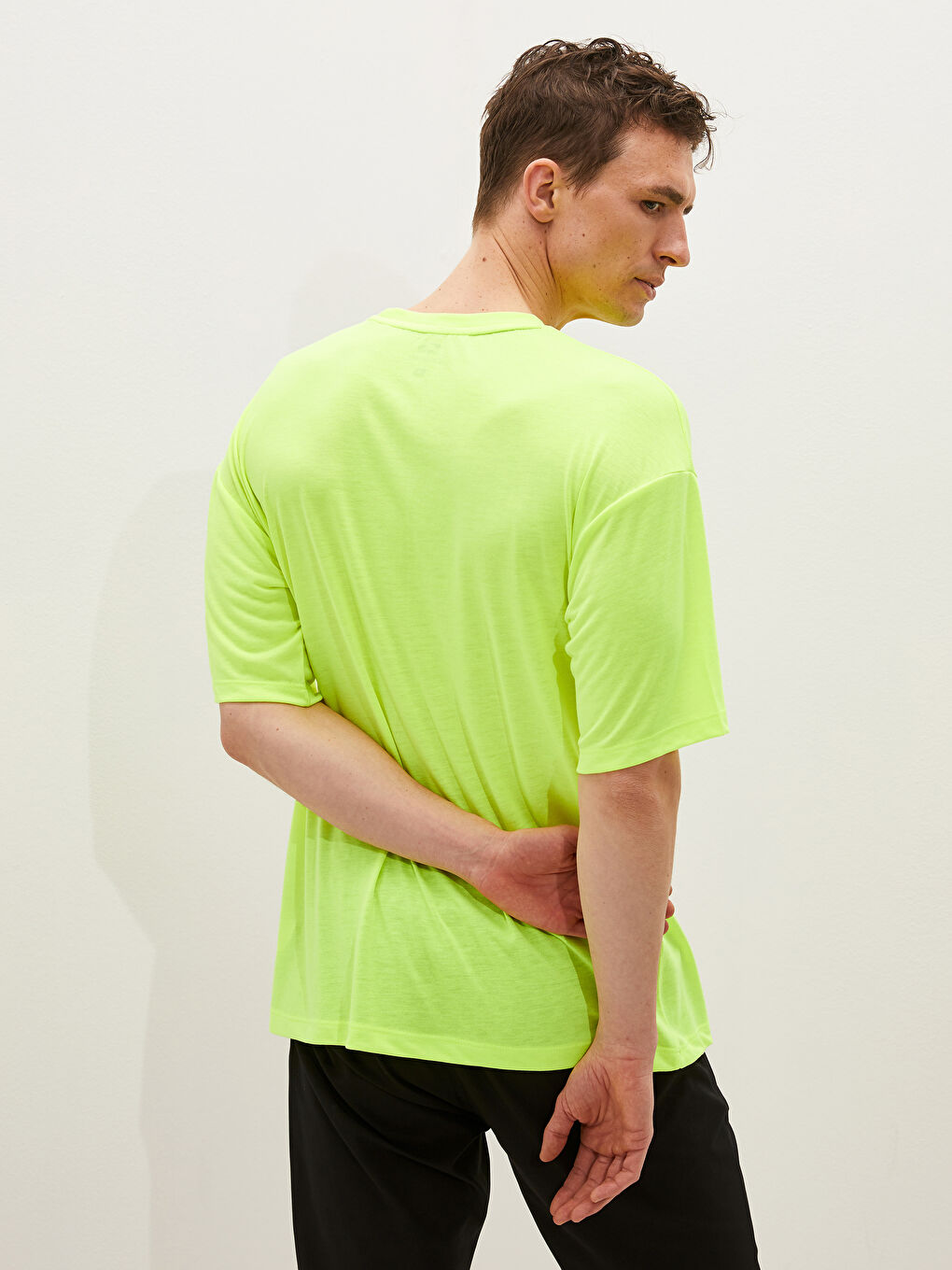 Sarı Bisiklet Yaka Kısa Kollu Aktif Spor Erkek Tişört-5