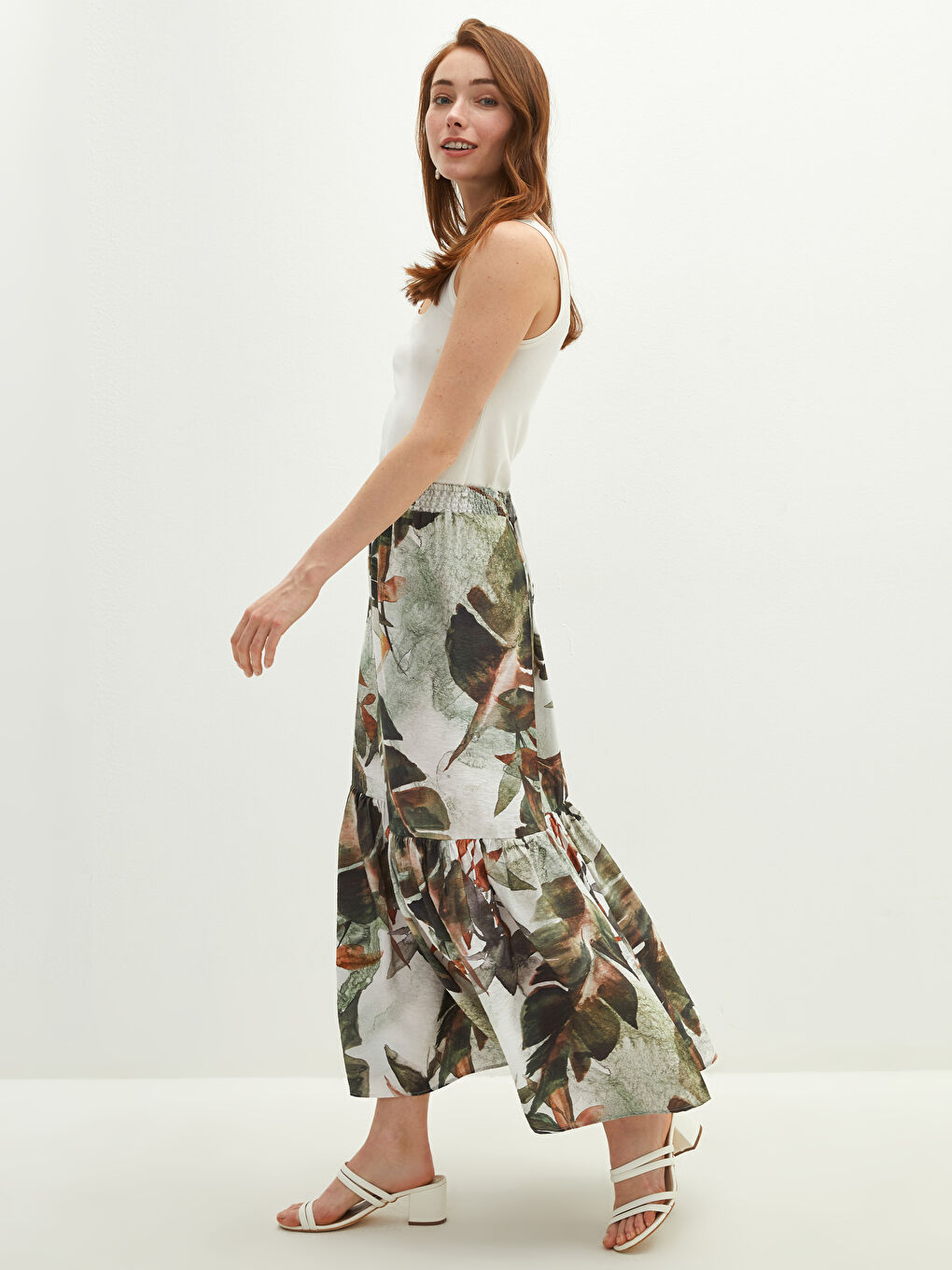 Yeşil Beli Lastikli Desenli Fırfırlı Kadın Etek-1