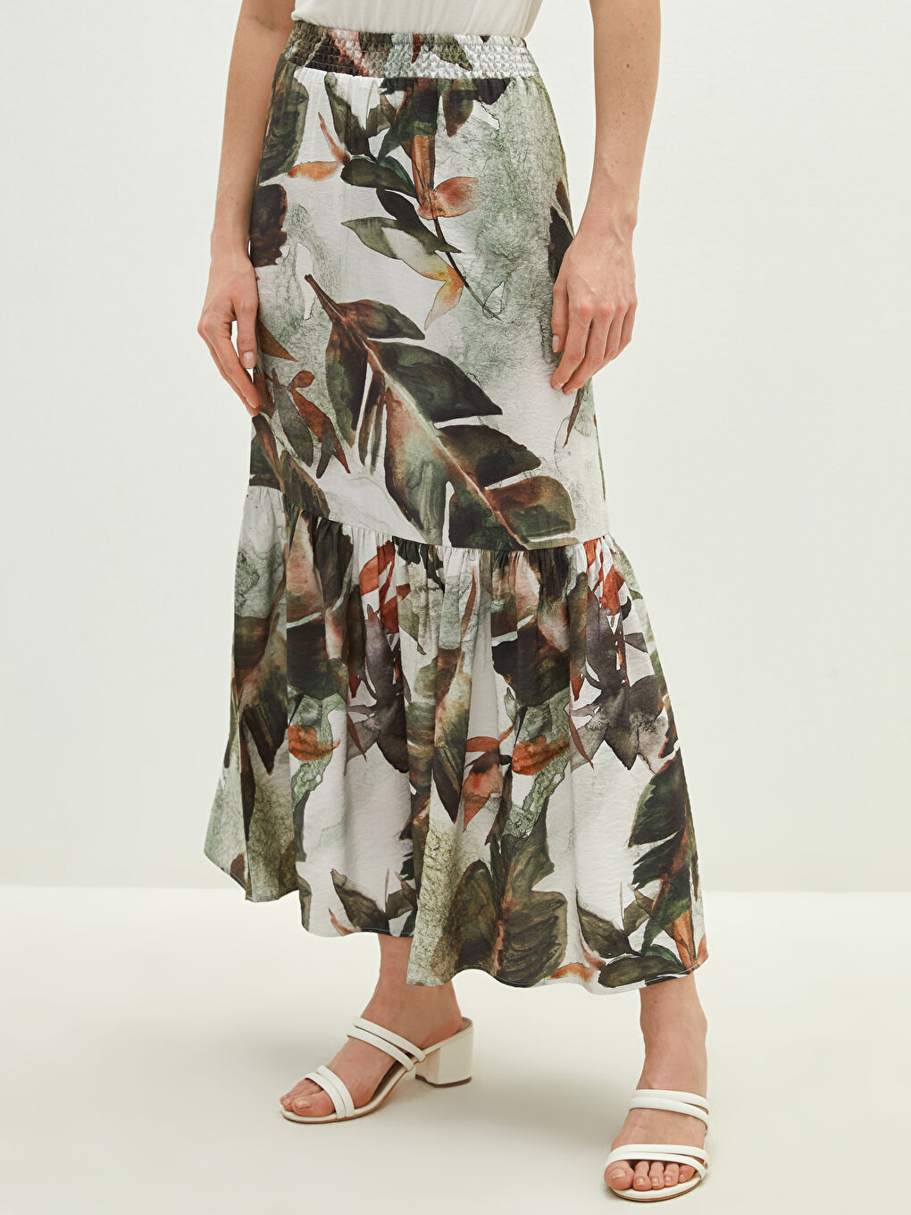 Yeşil Beli Lastikli Desenli Fırfırlı Kadın Etek-2