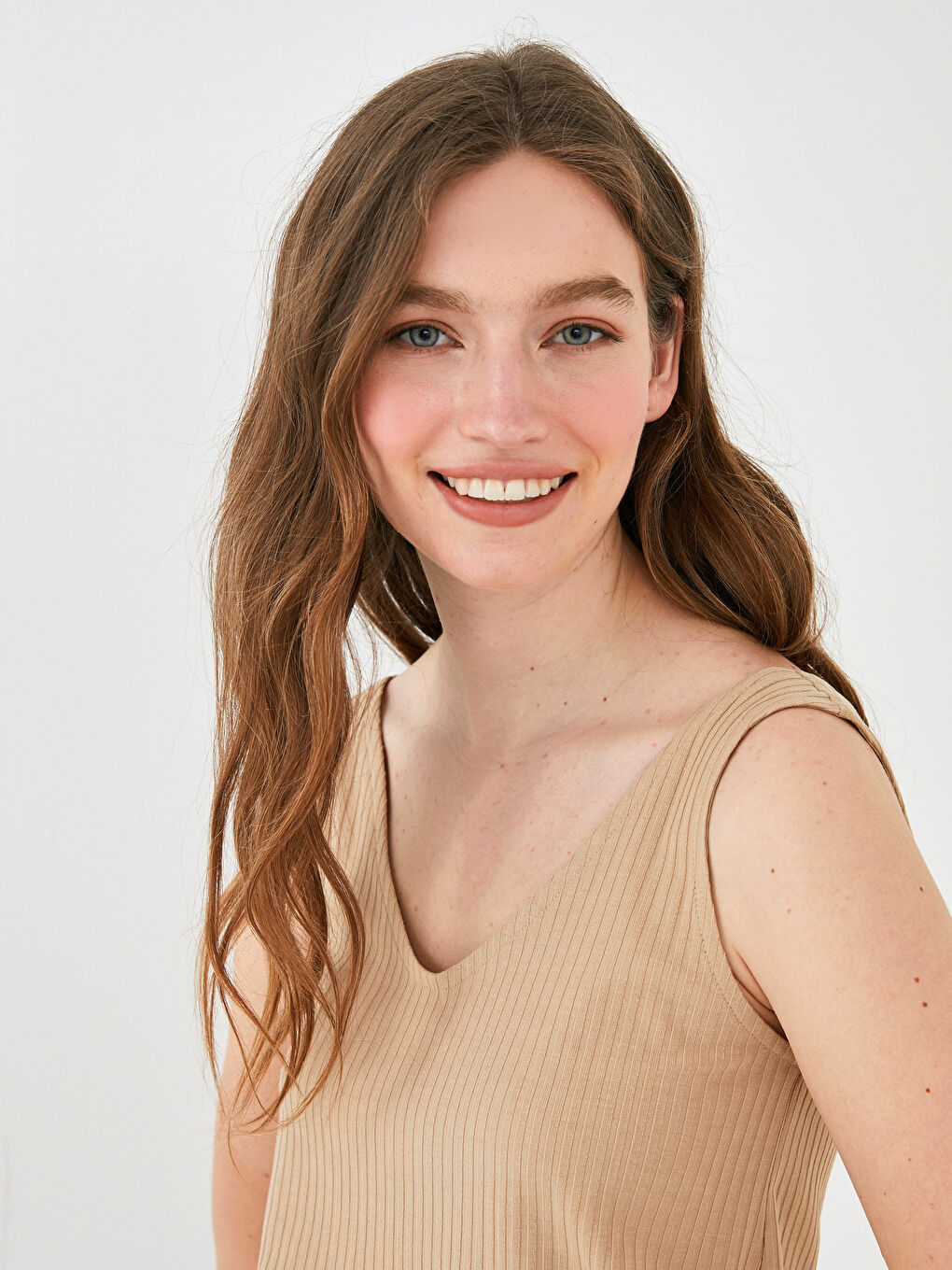 Female U Neck Strapped Straight Athlete