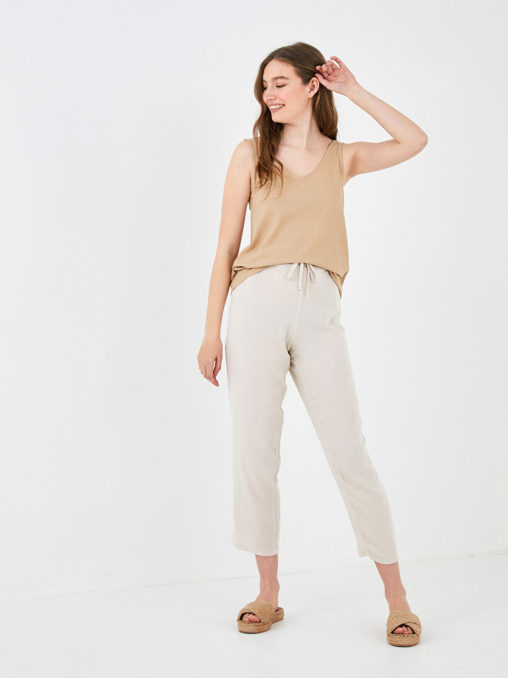 Female U Neck Strapped Straight Athlete-2