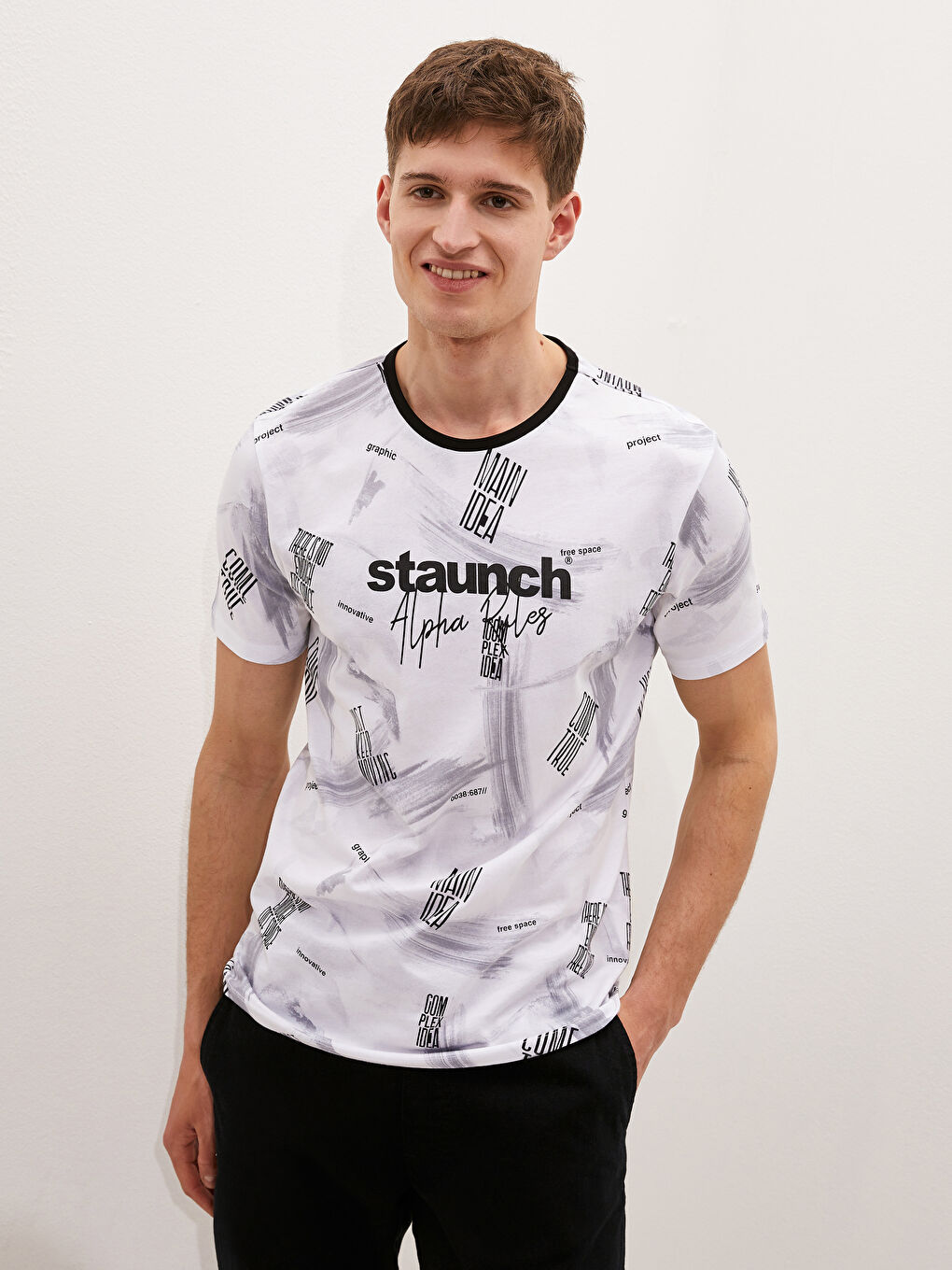 Beyaz Bisiklet Yaka Kısa Kollu Baskılı Penye Erkek Tişört