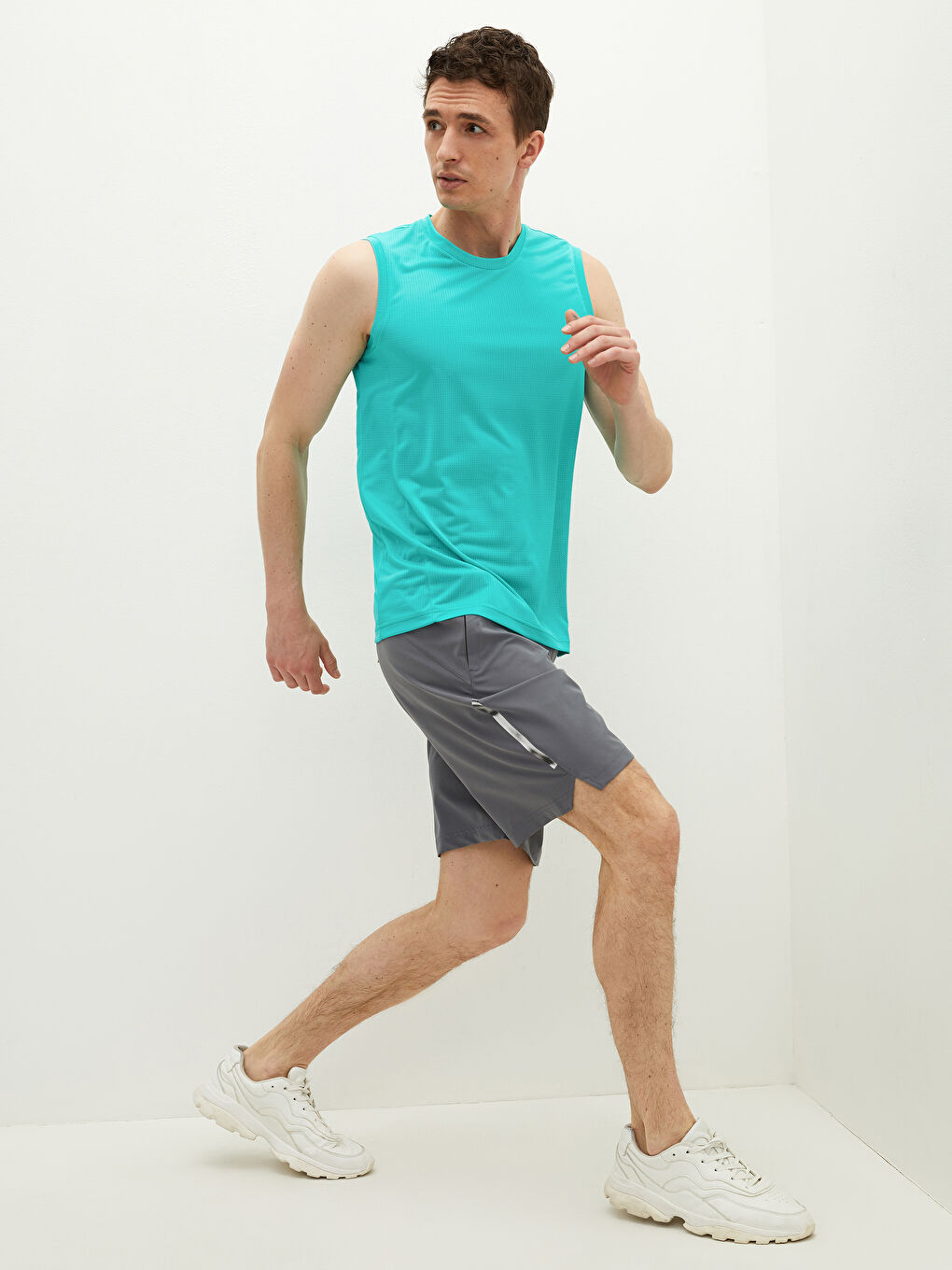 شورت رياضي نشط عادي للرجال-1