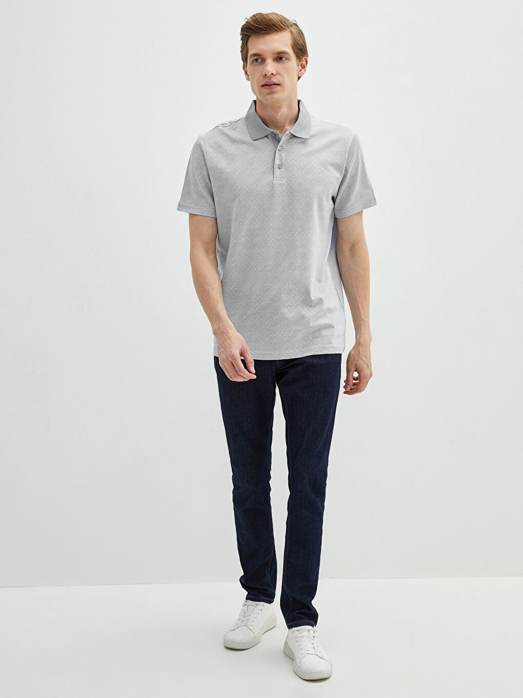 تيشيرت رجالي بياقة بولو كم قصير مُعالج بالميرسرايز ومزخرف-4