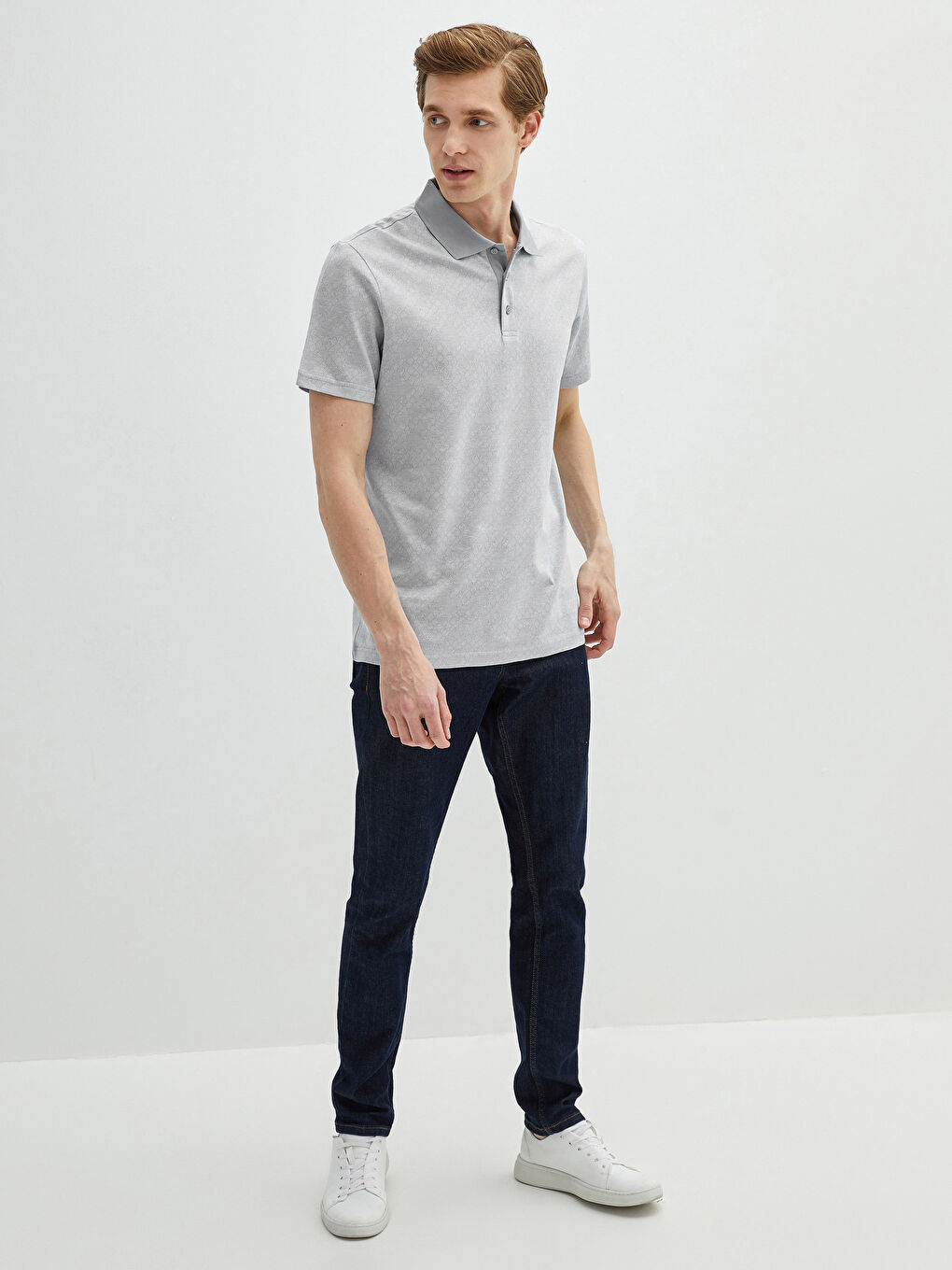 تيشيرت رجالي بياقة بولو كم قصير مُعالج بالميرسرايز ومزخرف-5