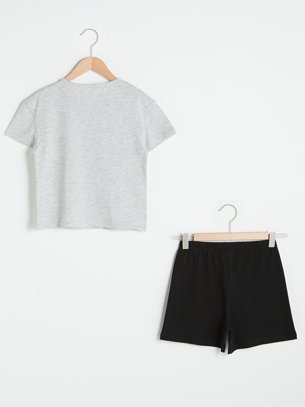 Siyah Bisiklet Yaka Baskılı Kısa Kollu Kız Çocuk Şortlu Pijama Takımı-1