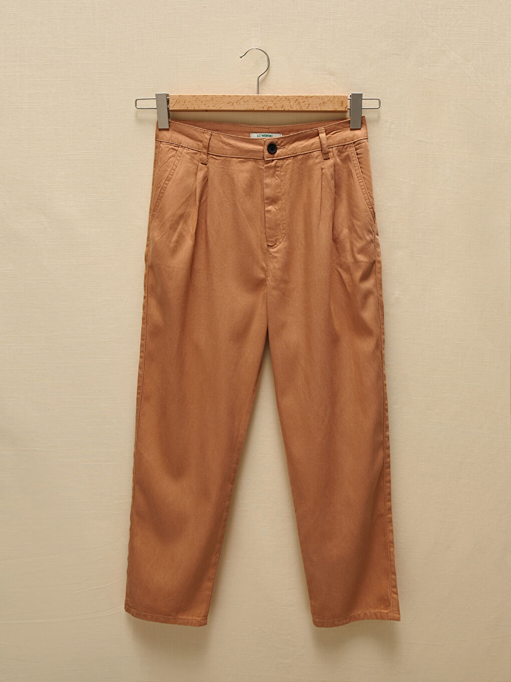 Carrot Cut Gabardine Trousers With Wide Fit Pocket Detail-4
