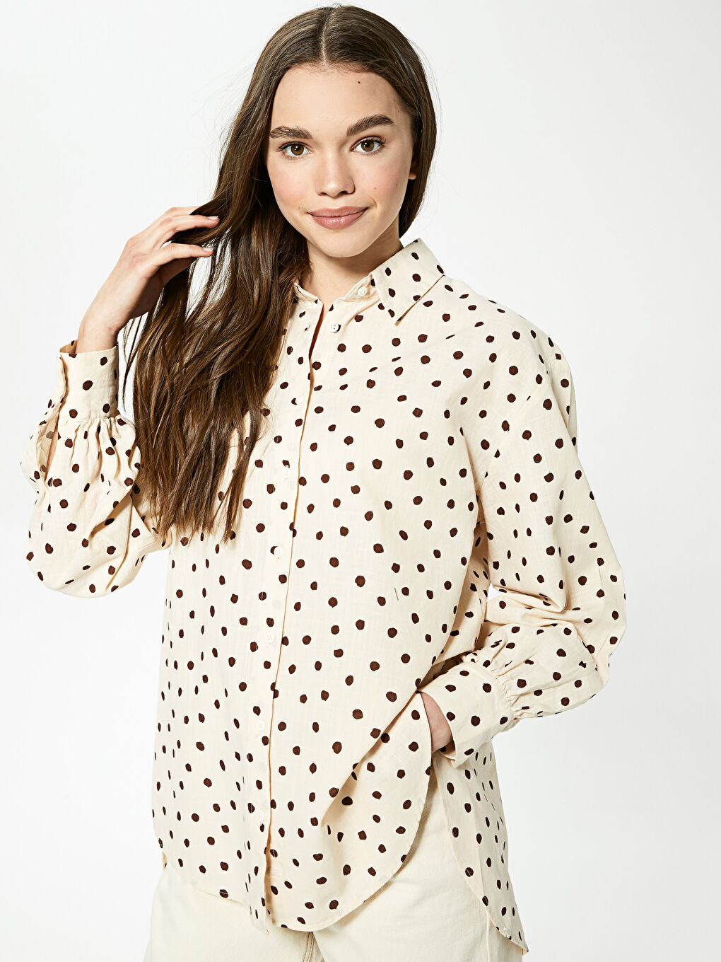 قميص نسائي كم طويل بنقشة البولكا دوت من قماش البوبلين-1