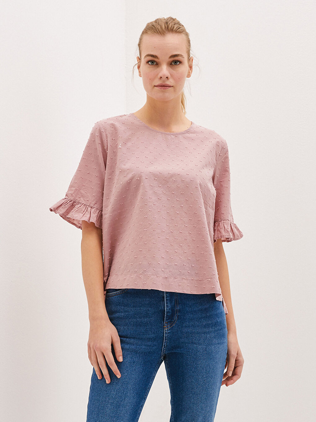 بلوزة قطنية للسيدات بأكمام قصيرة ونقشة وياقة دائرية-2