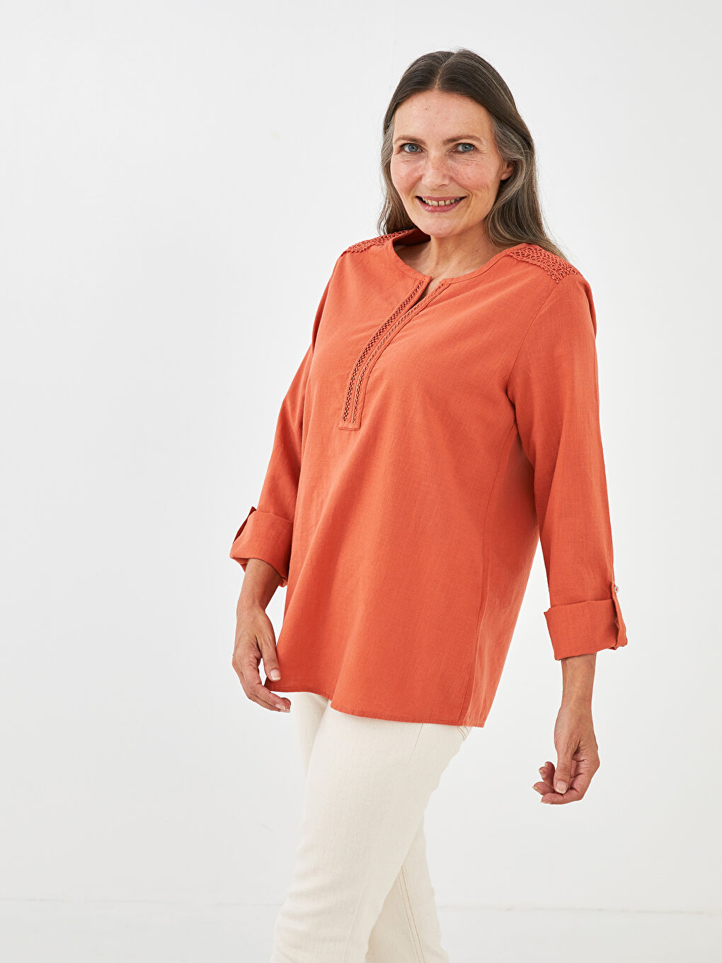 Blouse en Coton à Encolure Henley Brodée à Manches Longues pour Femmes-6