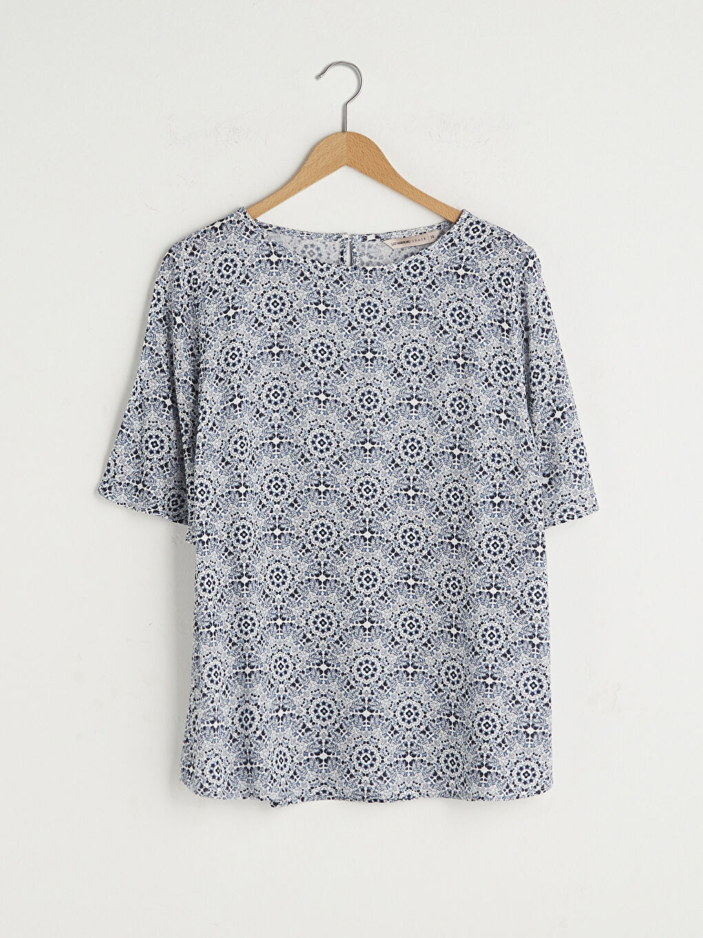 LCW Grace Crew Neck Patterned Short Sleeve Crinkle Fabric Women's Blouse -S1HA17Z8-LQQ