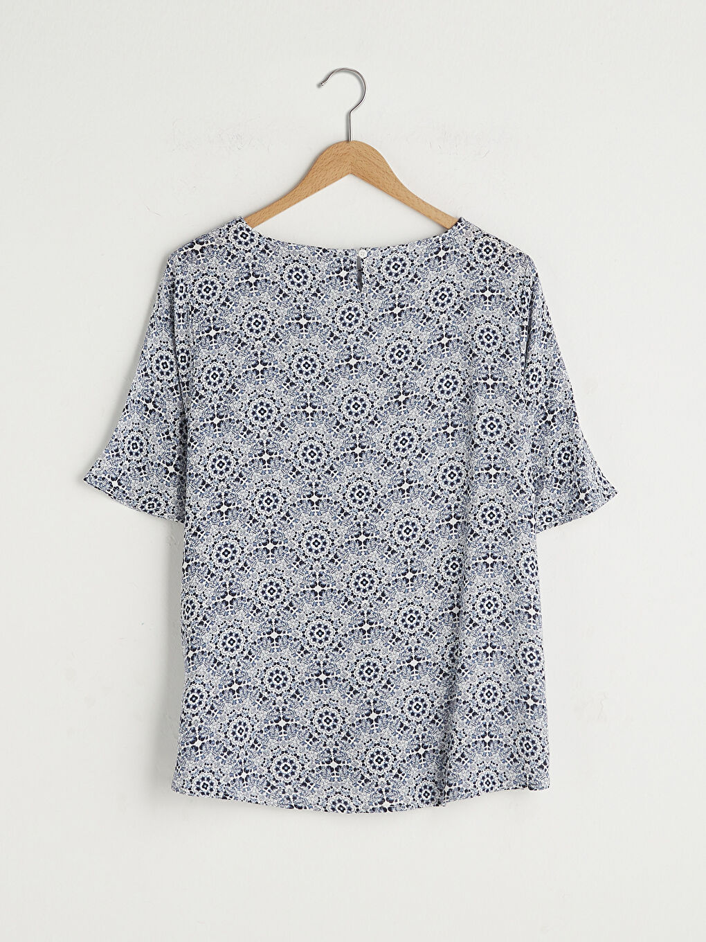 LCW Grace Crew Neck Patterned Short Sleeve Crinkle Fabric Women's Blouse -S1HA17Z8-LQQ