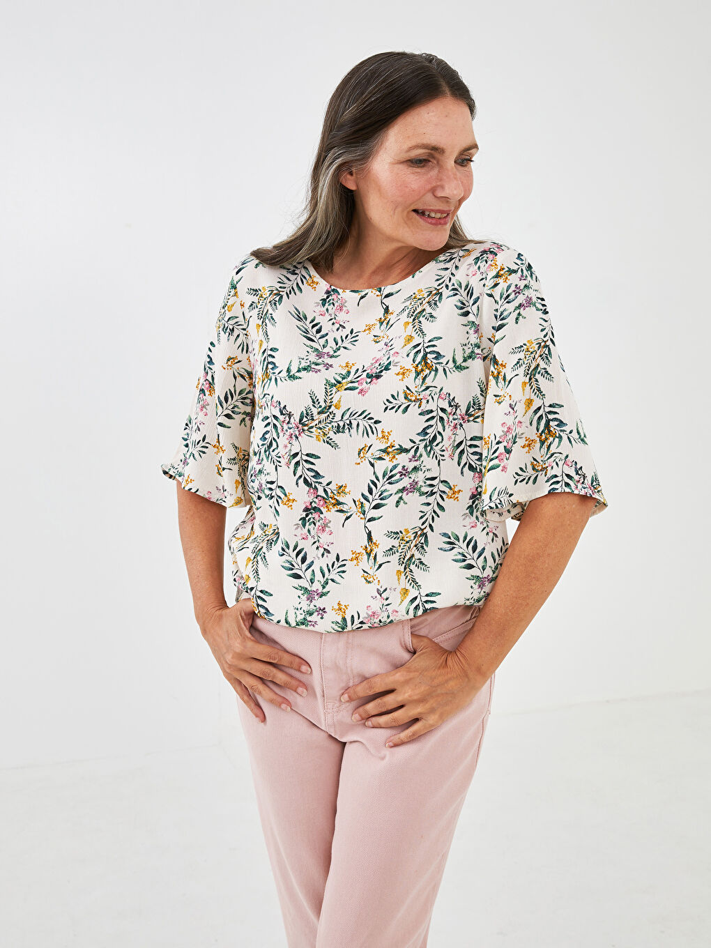 Crew Neck Patterned Short Sleeve Crinkle Fabric Women's Blouse-1