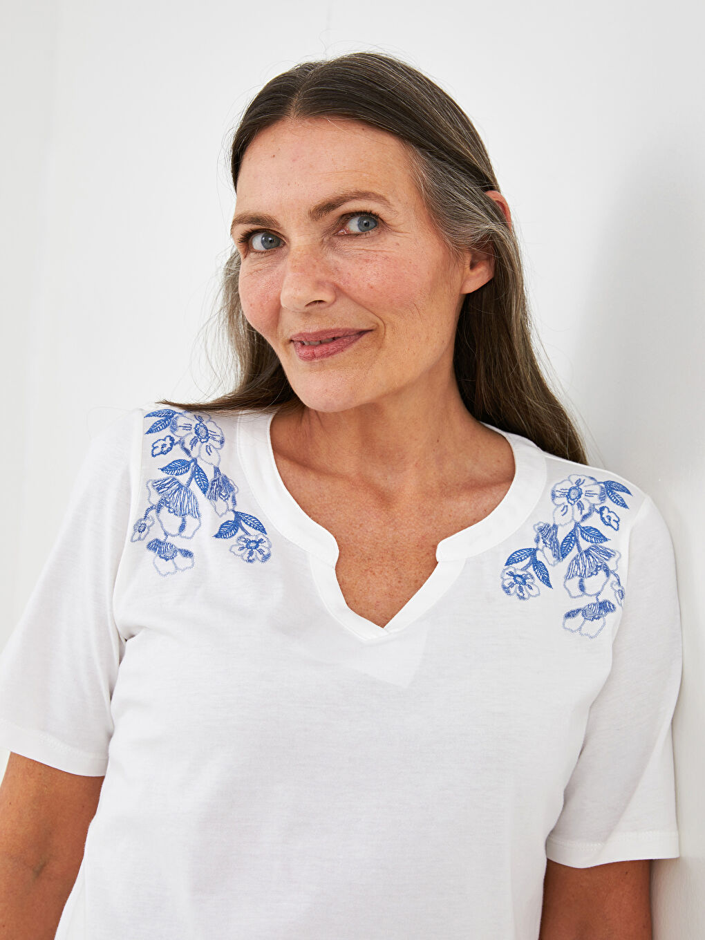 Turtleneck Embroidered Short Sleeve Cotton Women's Blouse-3